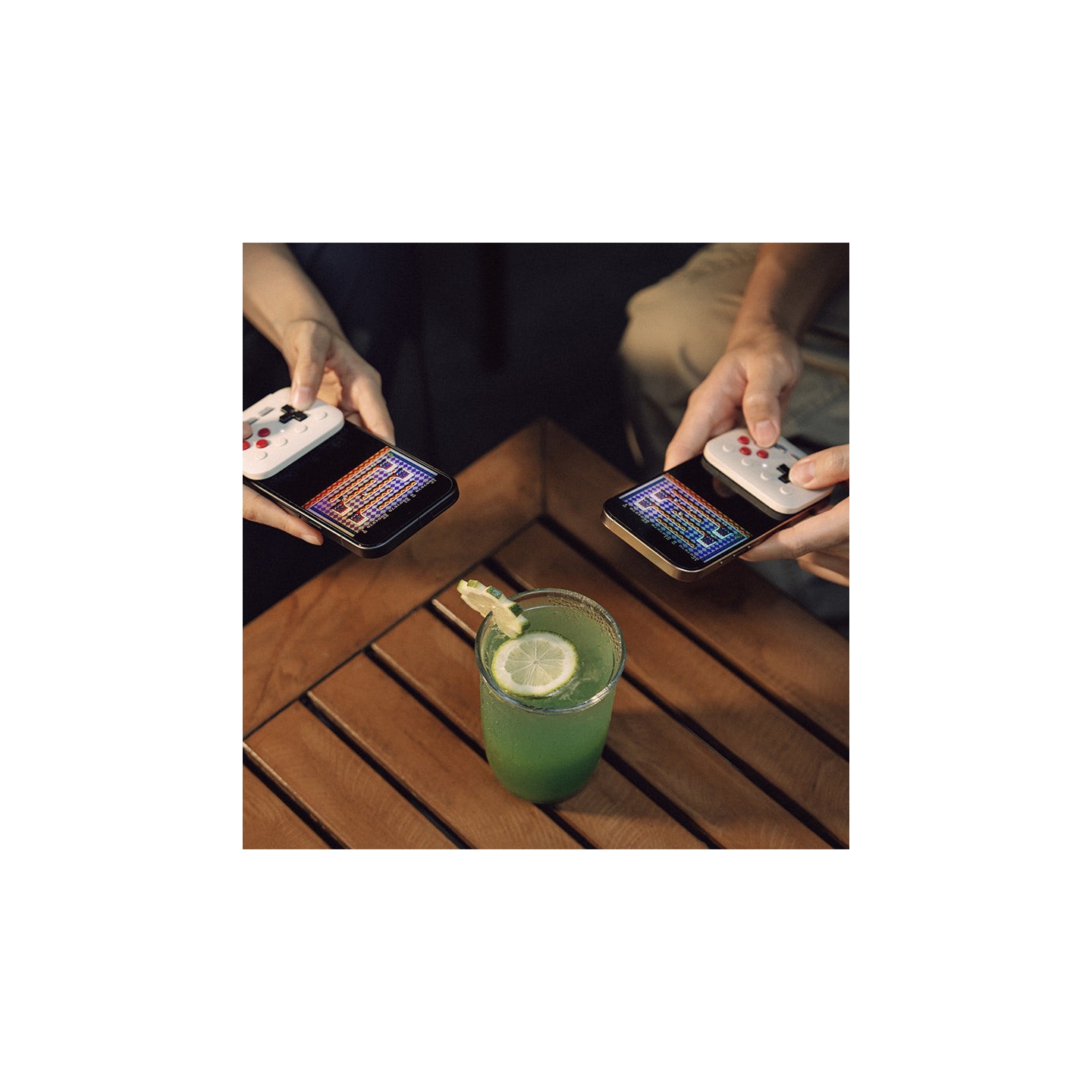8BitDo FlipPad – manette mobile à clapet USB-C pour iPhone et Android