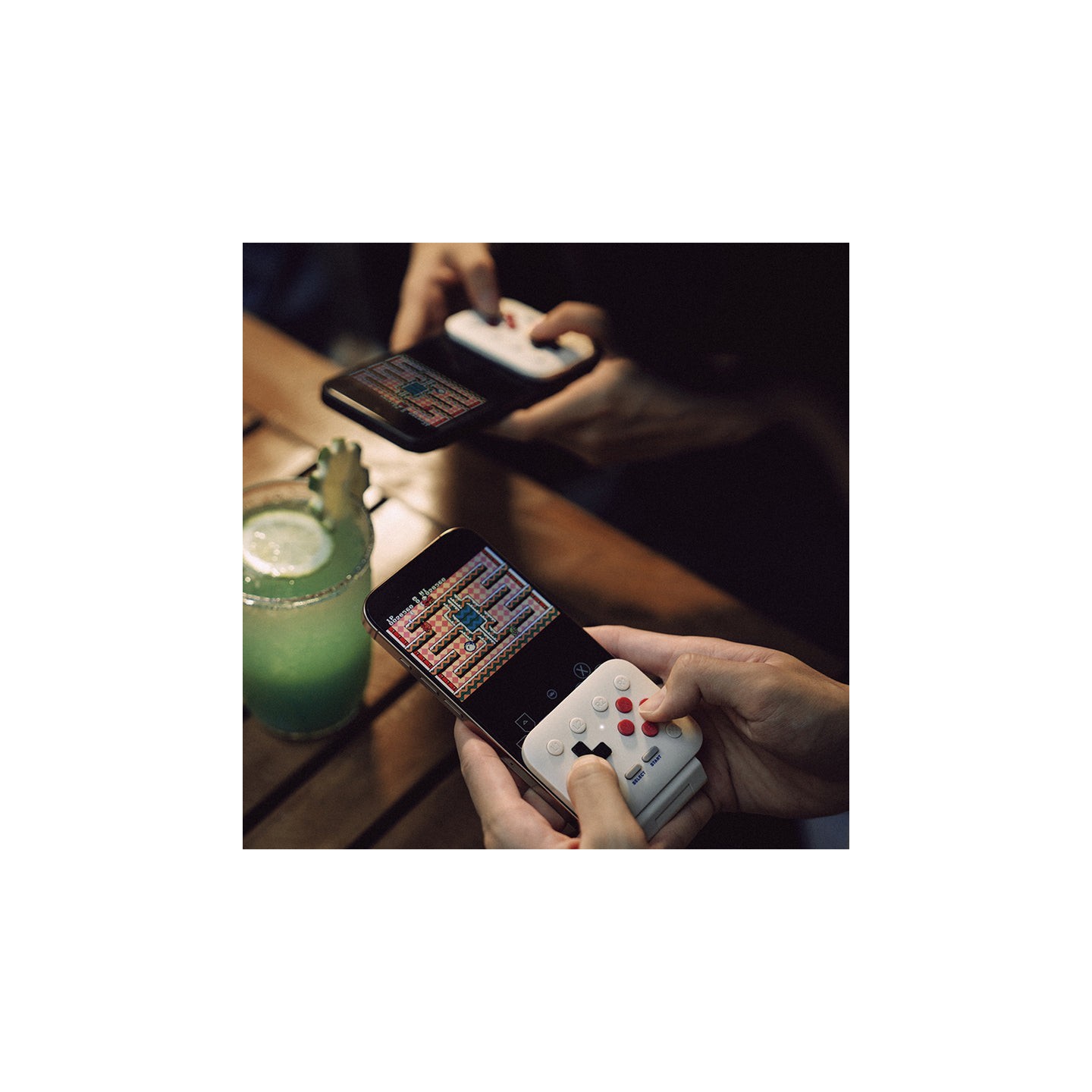 8BitDo FlipPad – manette mobile à clapet USB-C pour iPhone et Android