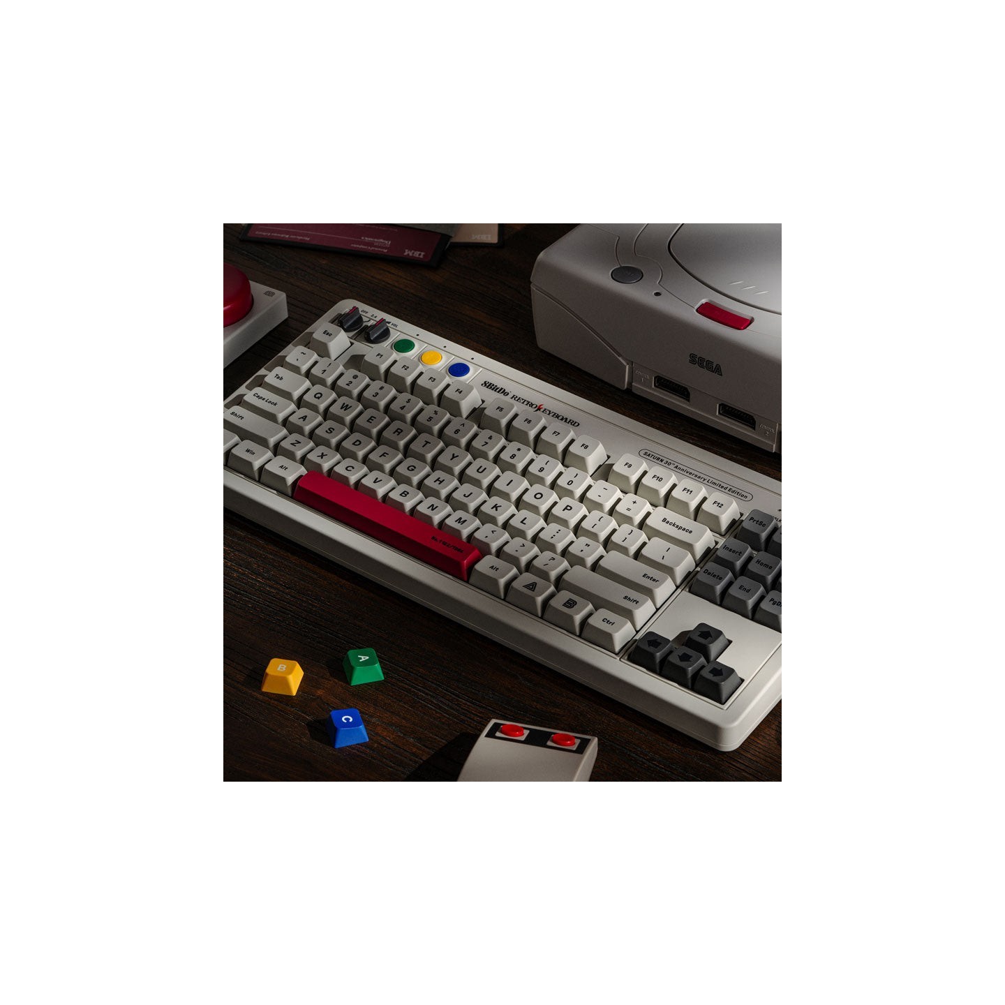 8BitDo Retro Mechanical Keyboard – édition Saturn 30th Anniversary (S Edition)