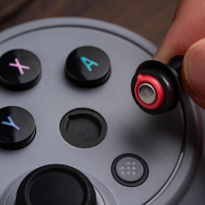 8BitDo Pro 3 – manette Bluetooth rétro avec sticks TMR et dock de charge