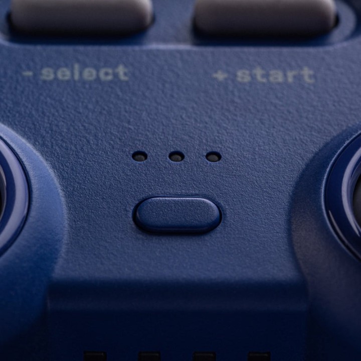 8BitDo Pro 3 – manette Bluetooth rétro avec sticks TMR et dock de charge