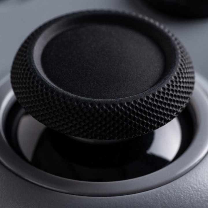 8BitDo Pro 3 – manette Bluetooth rétro avec sticks TMR et dock de charge