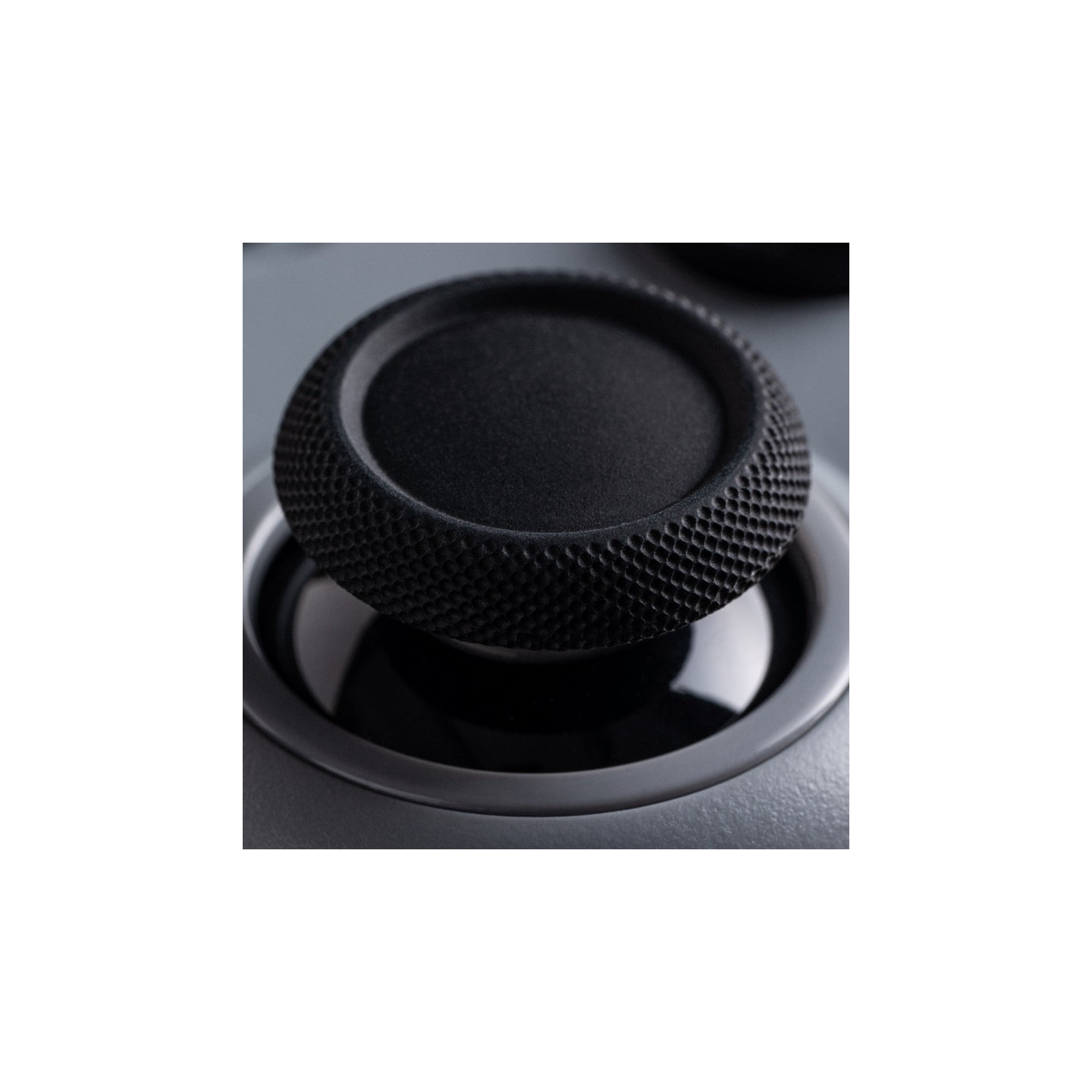 8BitDo Pro 3 – manette Bluetooth rétro avec sticks TMR et dock de charge