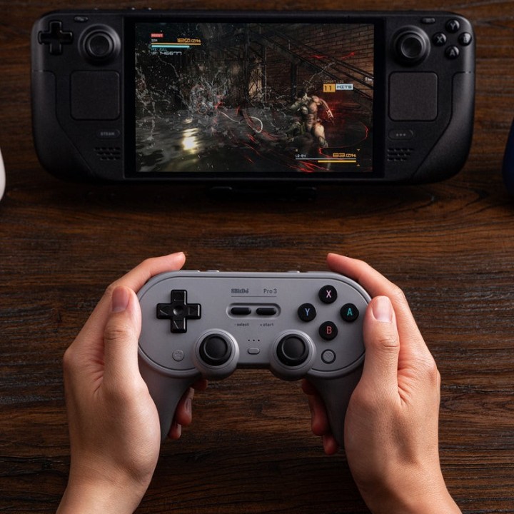 8BitDo Pro 3 – manette Bluetooth rétro avec sticks TMR et dock de charge