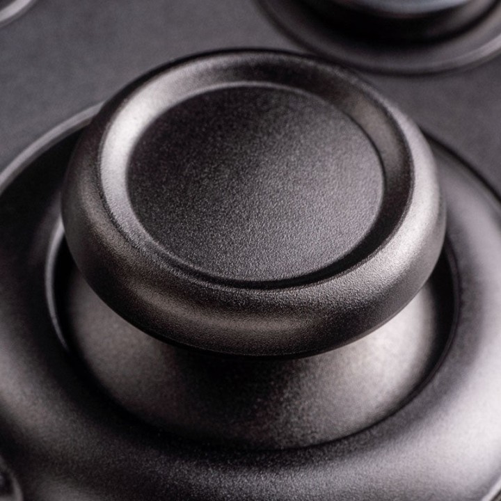 8BitDo SN30 Pro – manette filaire tout métal, édition limitée Space Gray