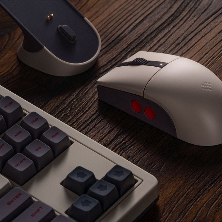 8BitDo Retro R8 – souris sans fil Bluetooth / 2,4 GHz avec dock de charge