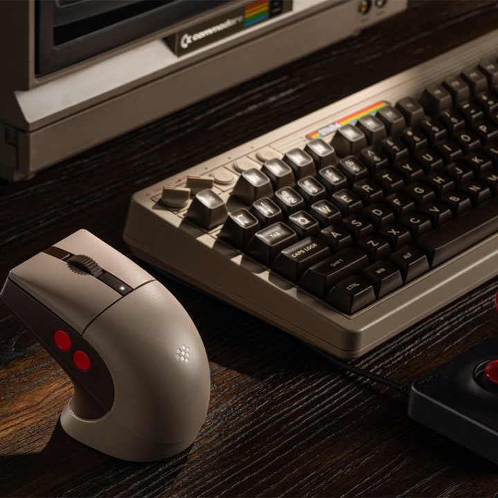 8BitDo Retro R8 – souris sans fil Bluetooth / 2,4 GHz avec dock de charge