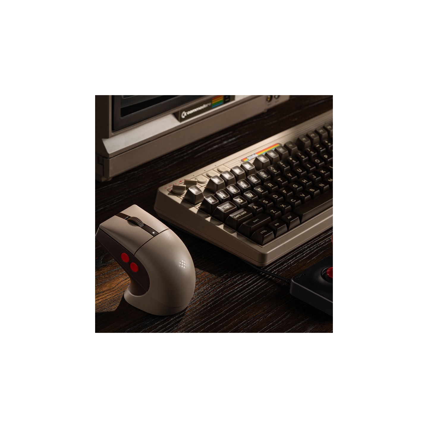 8BitDo Retro R8 – souris sans fil Bluetooth / 2,4 GHz avec dock de charge
