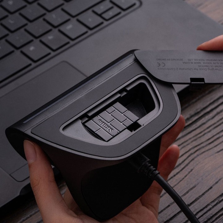8BitDo Ultimate 2 – manette sans fil 2,4 GHz / Bluetooth, sticks TMR et dock de charge
