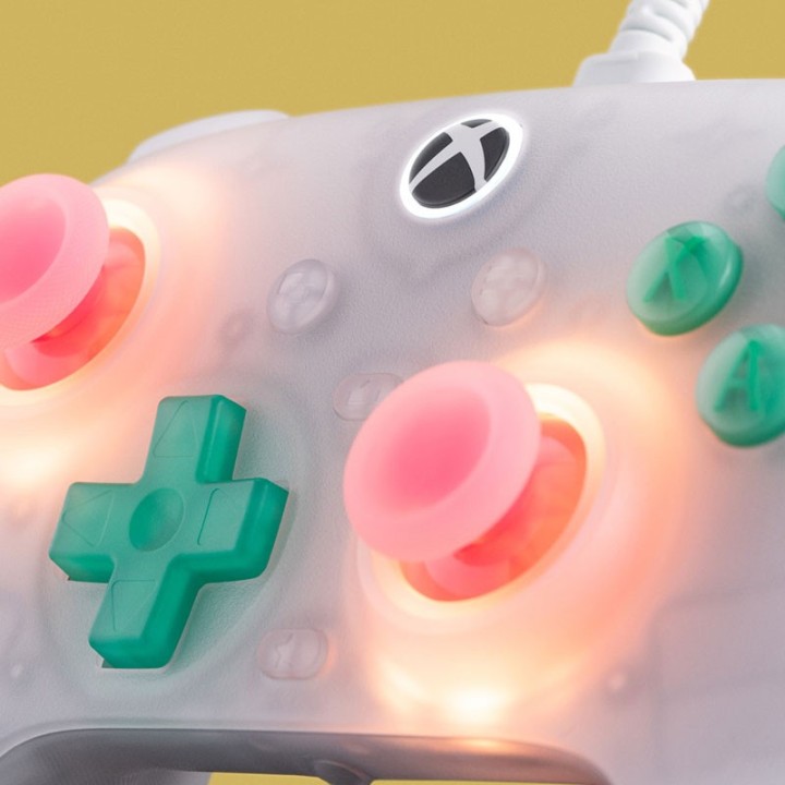 8BitDo Ultimate Mini – manette filaire compacte pour Xbox et Windows