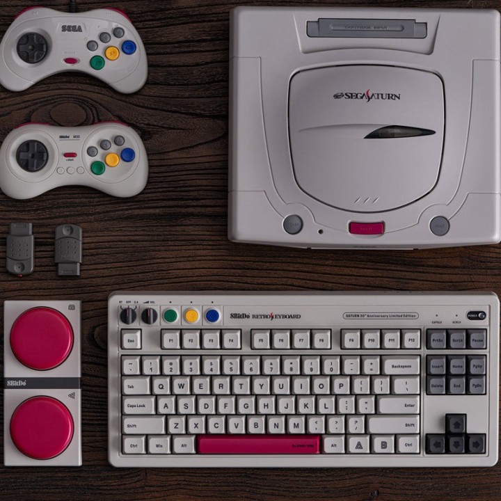 8BitDo Retro Receiver for Saturn – récepteur sans fil pour console Saturn