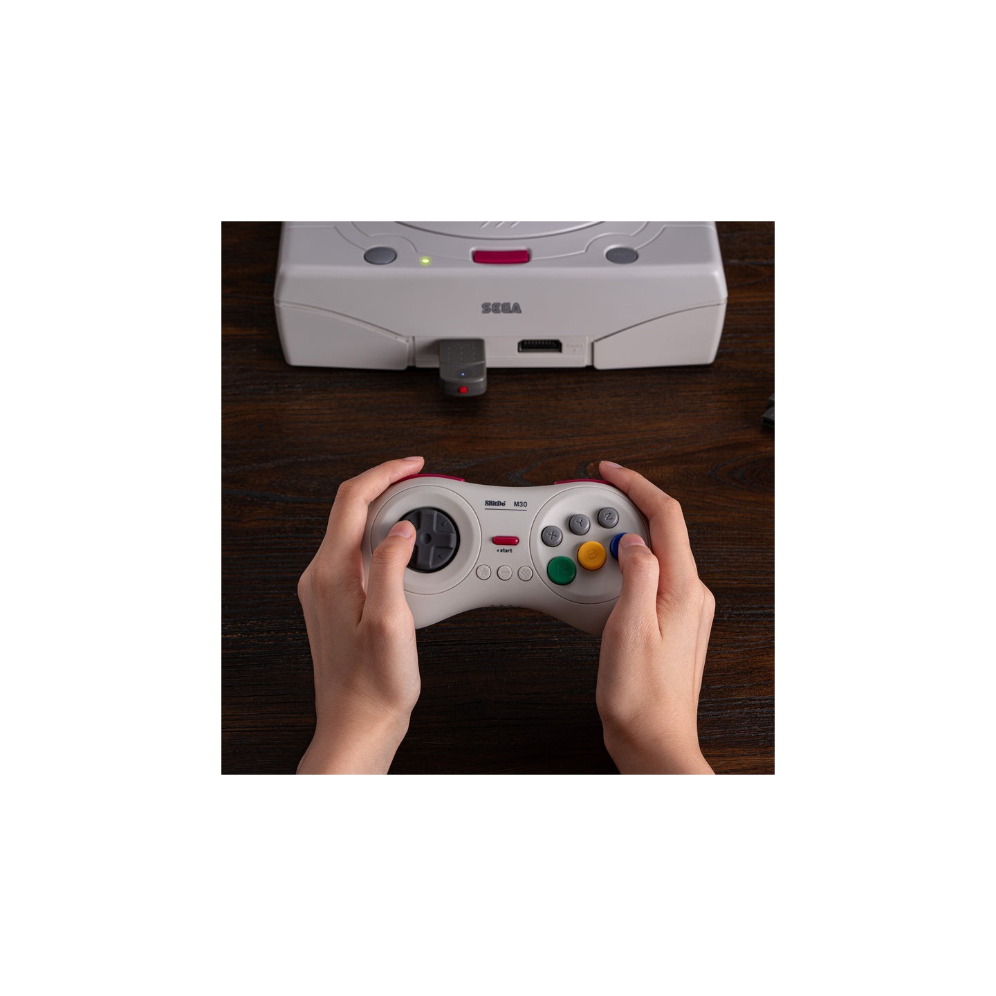 8BitDo Retro Receiver for Saturn – récepteur sans fil pour console Saturn