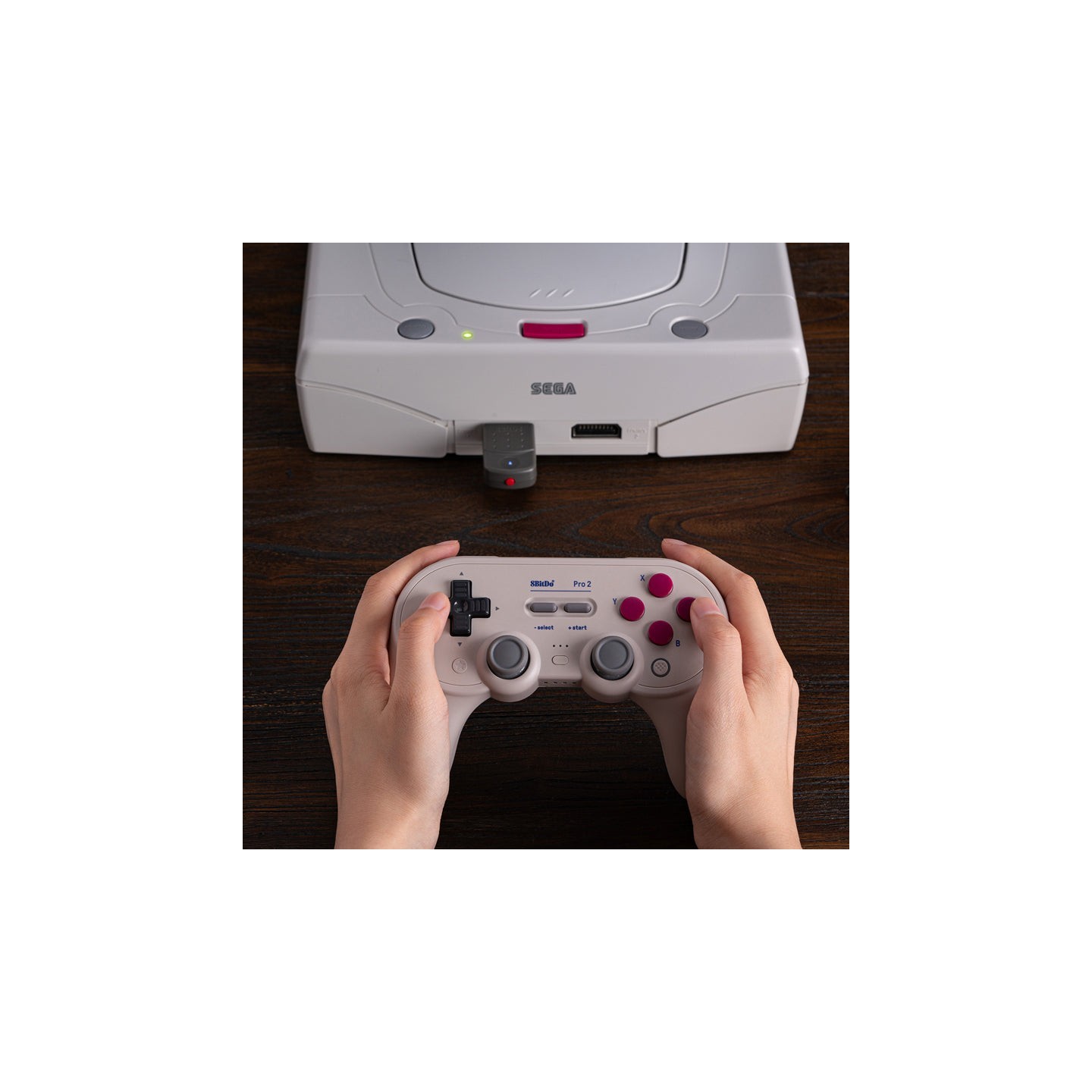 8BitDo Retro Receiver for Saturn – récepteur sans fil pour console Saturn