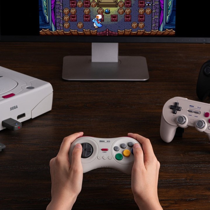 8BitDo Retro Receiver for Saturn – récepteur sans fil pour console Saturn