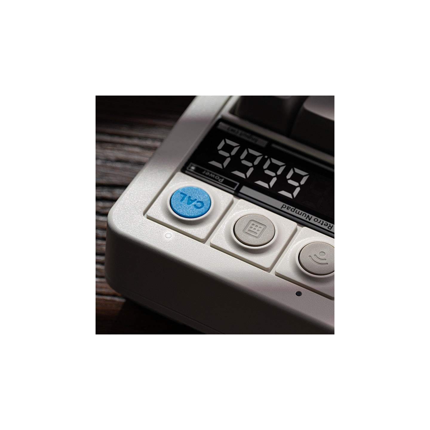 8BitDo Retro 18 – pavé numérique mécanique et calculatrice 2-en-1