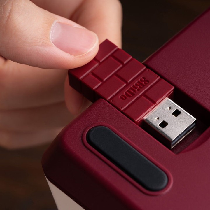 8BitDo Retro 18 – pavé numérique mécanique et calculatrice 2-en-1