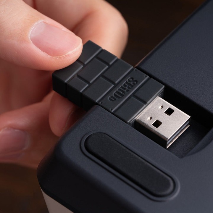 8BitDo Retro 18 – pavé numérique mécanique et calculatrice 2-en-1