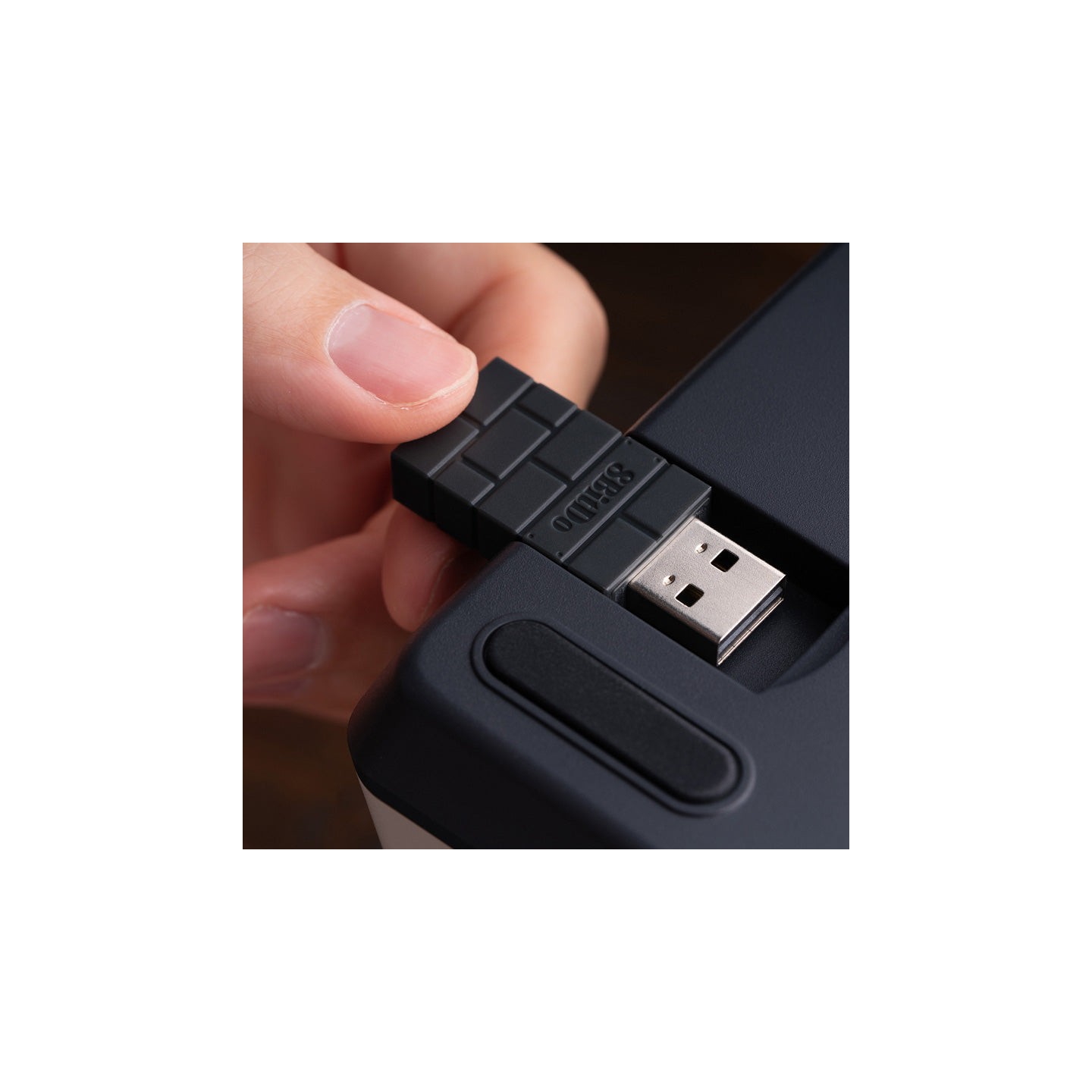 8BitDo Retro 18 – pavé numérique mécanique et calculatrice 2-en-1