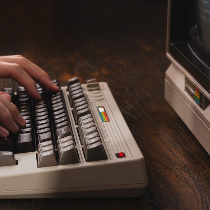 8BitDo Retro Mechanical Keyboard – clavier mécanique 87 touches, éditions N, Fami, M, C64