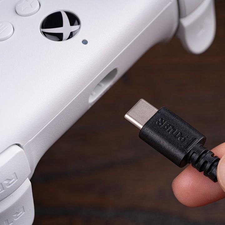 8BitDo Ultimate Wired – manette filaire pour Xbox et Windows, sticks à effet Hall