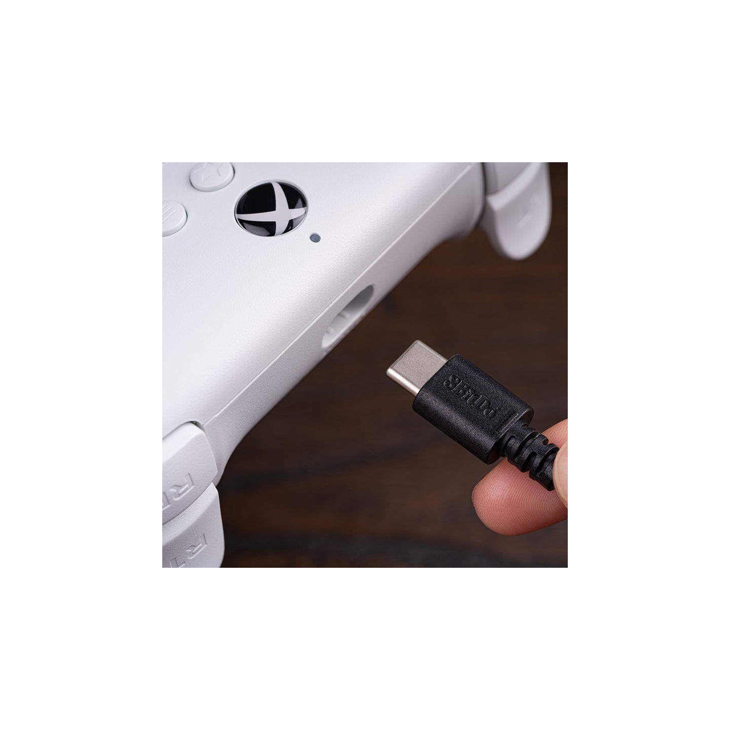 8BitDo Ultimate Wired – manette filaire pour Xbox et Windows, sticks à effet Hall