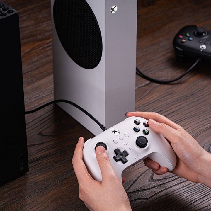 8BitDo Ultimate Wired – manette filaire pour Xbox et Windows, sticks à effet Hall