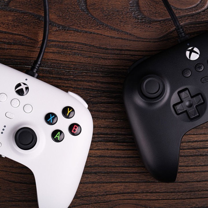 8BitDo Ultimate Wired – manette filaire pour Xbox et Windows, sticks à effet Hall