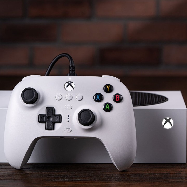 8BitDo Ultimate Wired – manette filaire pour Xbox et Windows, sticks à effet Hall
