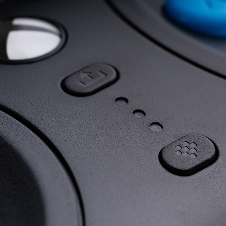 8BitDo M30 Wired – manette filaire 6 boutons pour Xbox et Windows