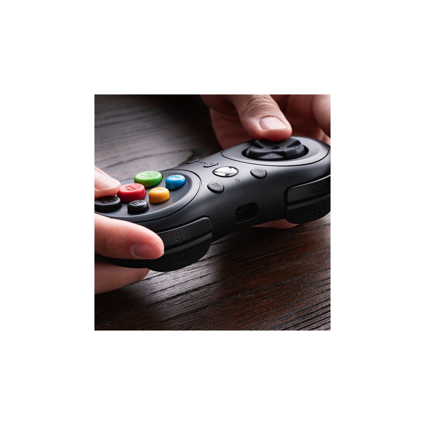 8BitDo M30 Wired – manette filaire 6 boutons pour Xbox et Windows