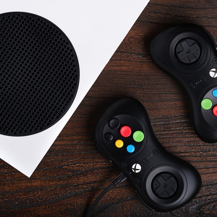 8BitDo M30 Wired – manette filaire 6 boutons pour Xbox et Windows