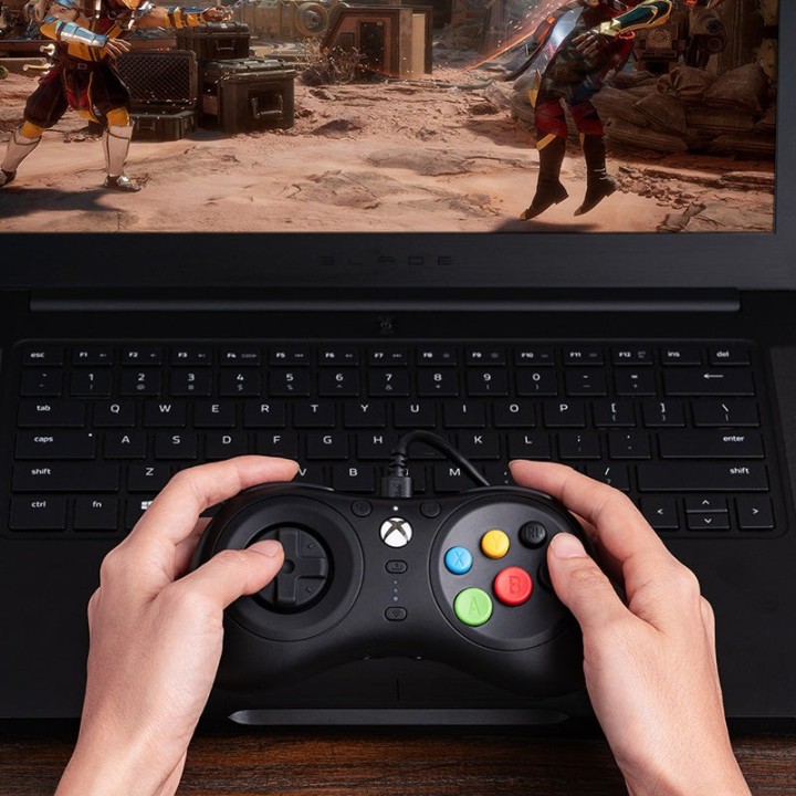 8BitDo M30 Wired – manette filaire 6 boutons pour Xbox et Windows
