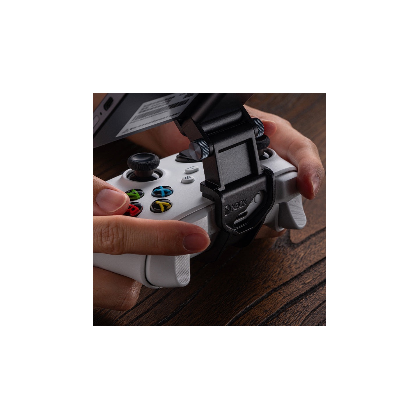 8BitDo Mobile Gaming Clip – support smartphone pour manettes Xbox