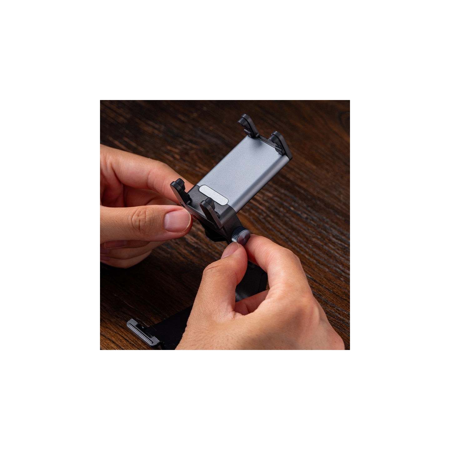 8BitDo Mobile Gaming Clip – support smartphone pour manettes Xbox