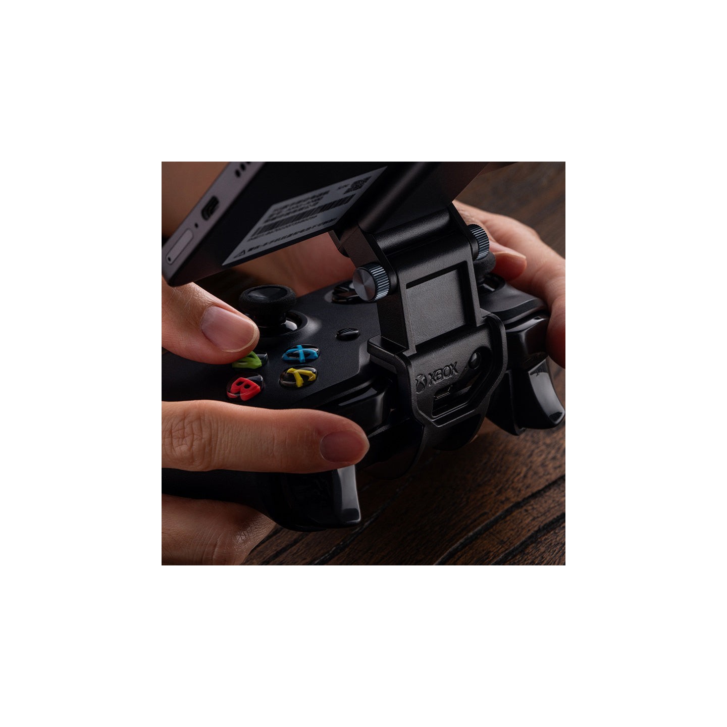 8BitDo Mobile Gaming Clip – support smartphone pour manettes Xbox