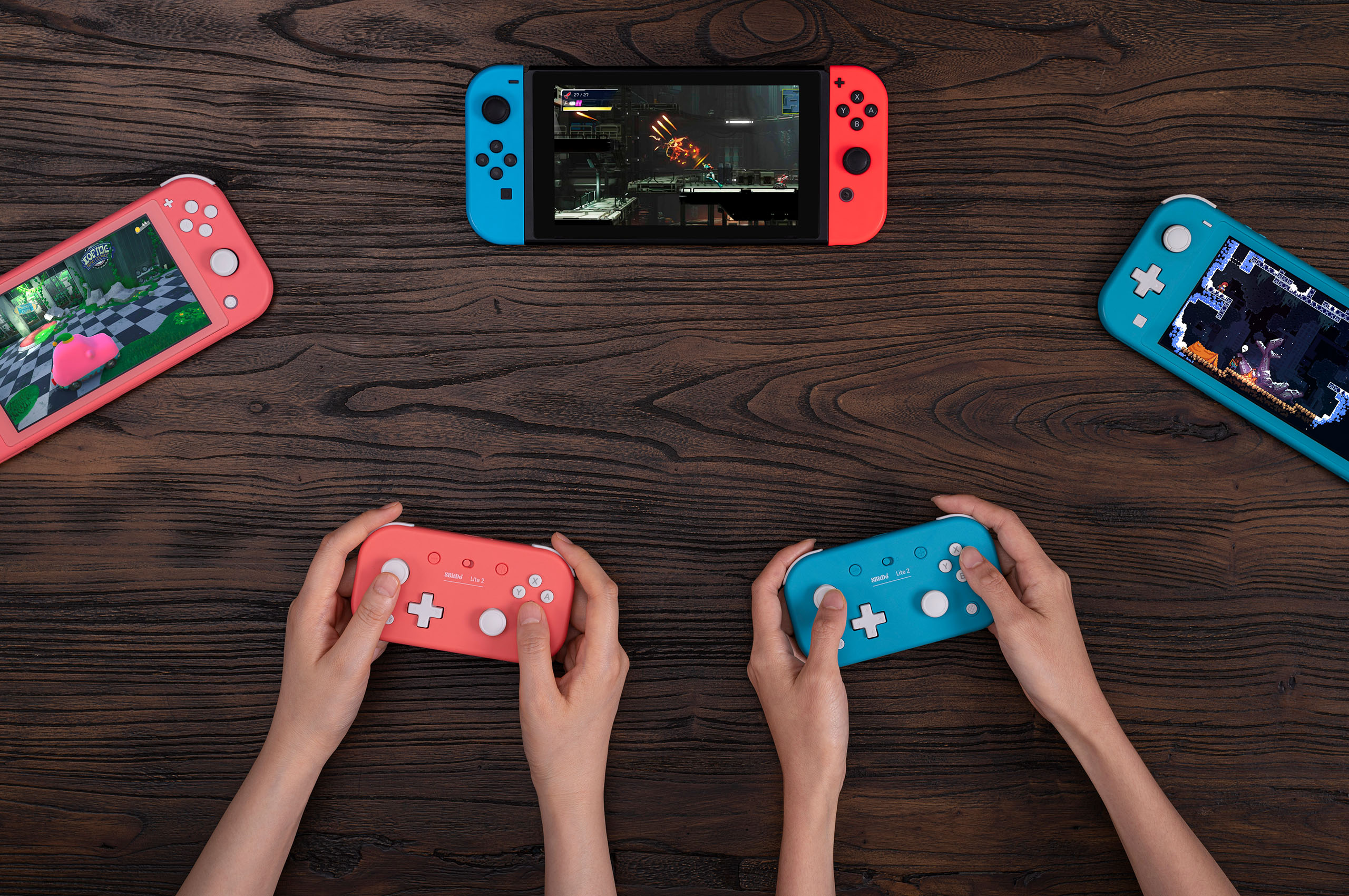8BitDo Lite 2. Ultra-portable. Complète.