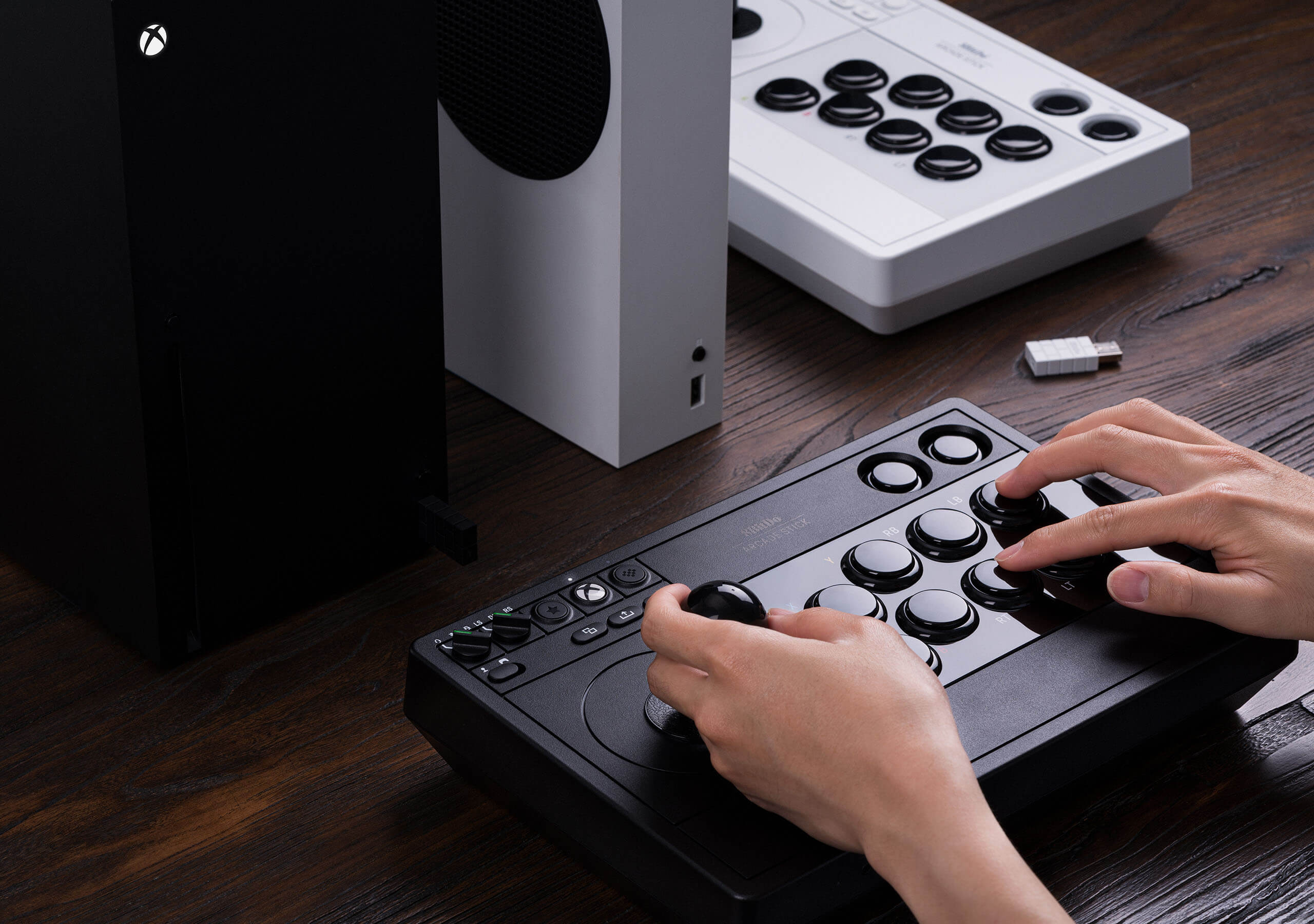 Arcade Stick 8BitDo pour Xbox