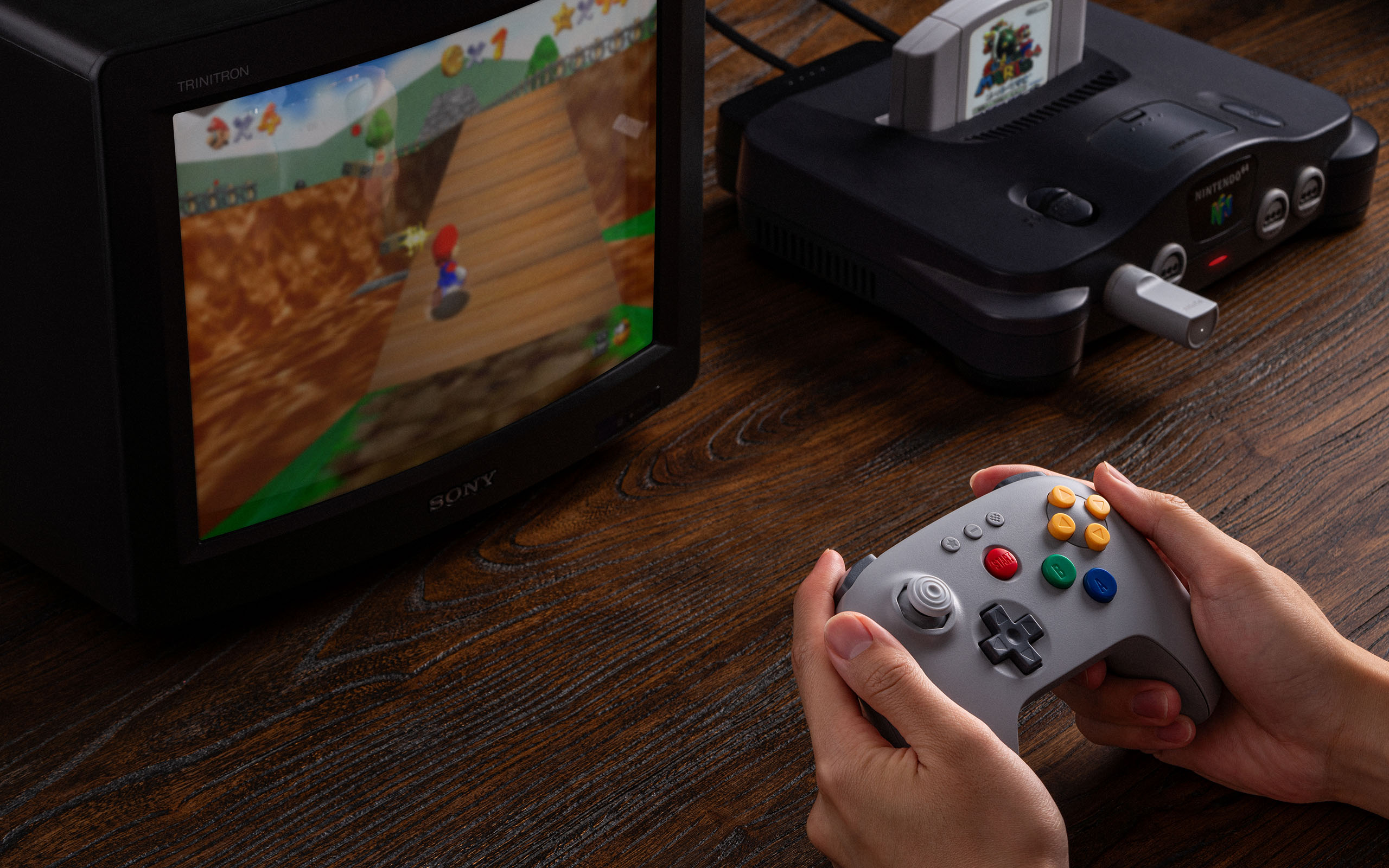 Également disponible en version 2,4 GHz, conçue pour la console N64 d'origine.