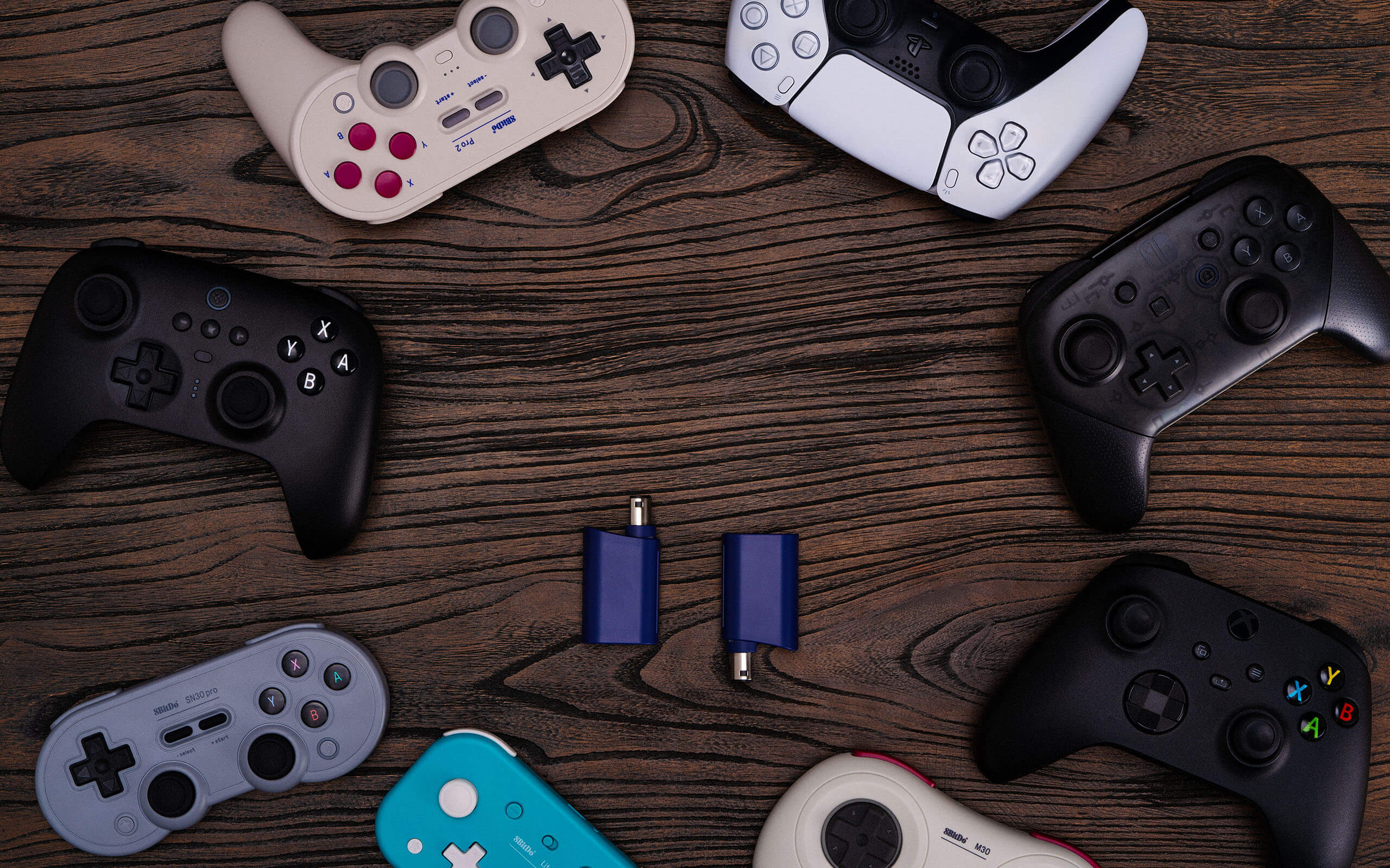 Compatible avec presque toutes les manettes 8BitDo, y compris les plus récentes